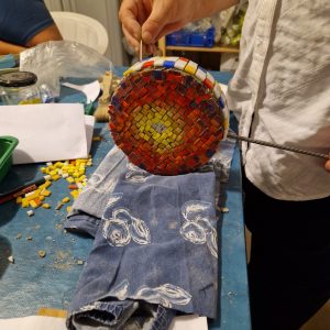 collage des tesselles mosaique